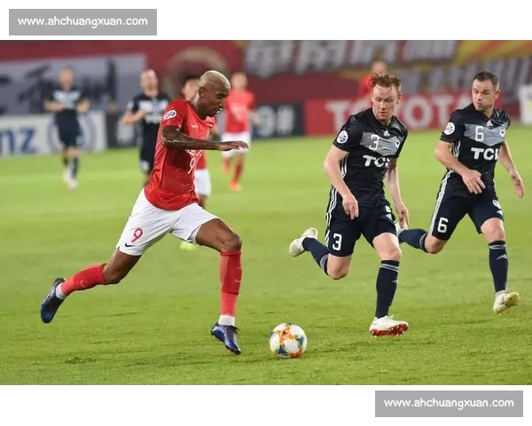 从主客场表现差异看足球比赛胜负走势深度解析与球队战术心理影响综合研究 从主客场表现差异看足球比赛胜负走势深度解析与球队战术心理影响综合研究